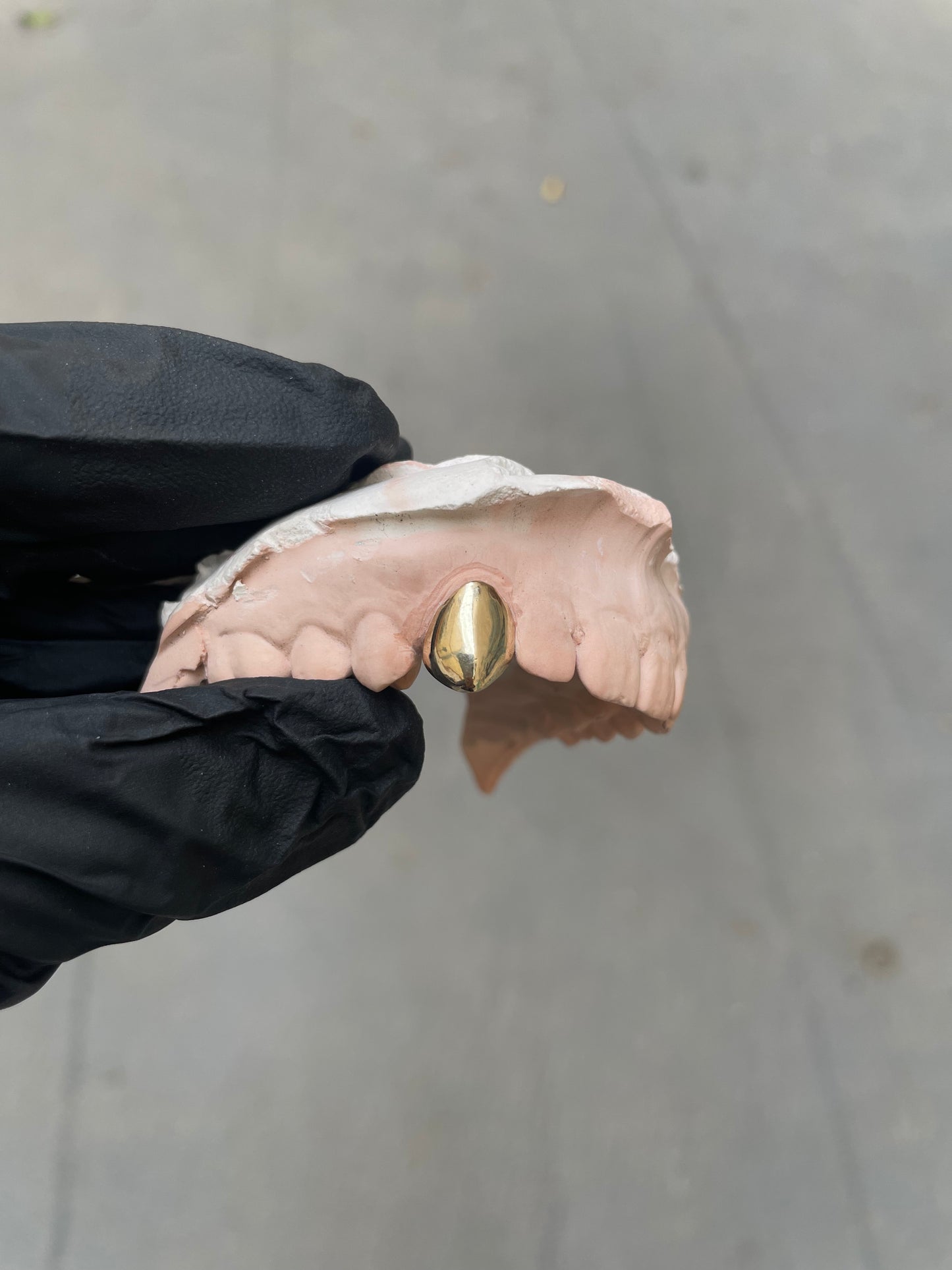 GRILLZ 1 PIEZA ORO DENTAL