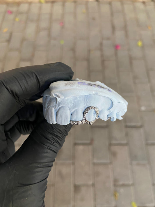 GRILLZ 2 PIEZAS VENTANA + BORDE INCISAL EFECTO BUST DOWN